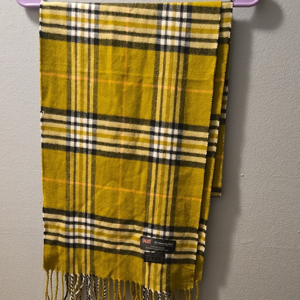 Avocado Green Plaid Scarf with Fringe Cashmere Feel 100% Acrylic Scotland Design